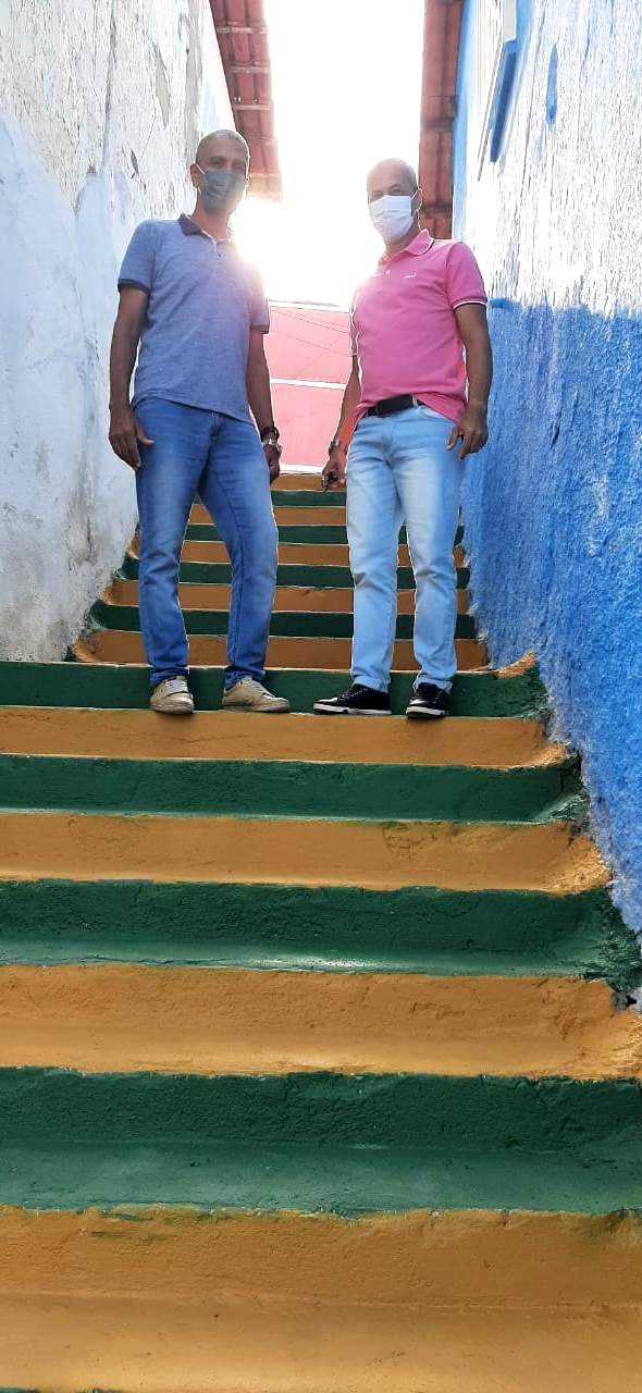 Camacã: Prefeitura realiza revitalização nas escadarias da cidade